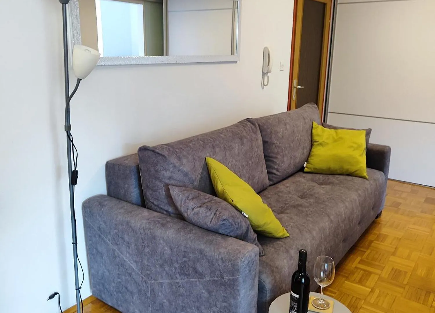 Apartman Blaska ビオグラード・ナ・モル
